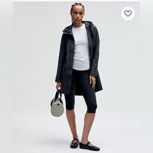 lululemon Rain Rebel Jacket Black Like New